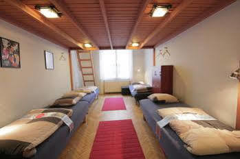Maverick Downtown Hostel