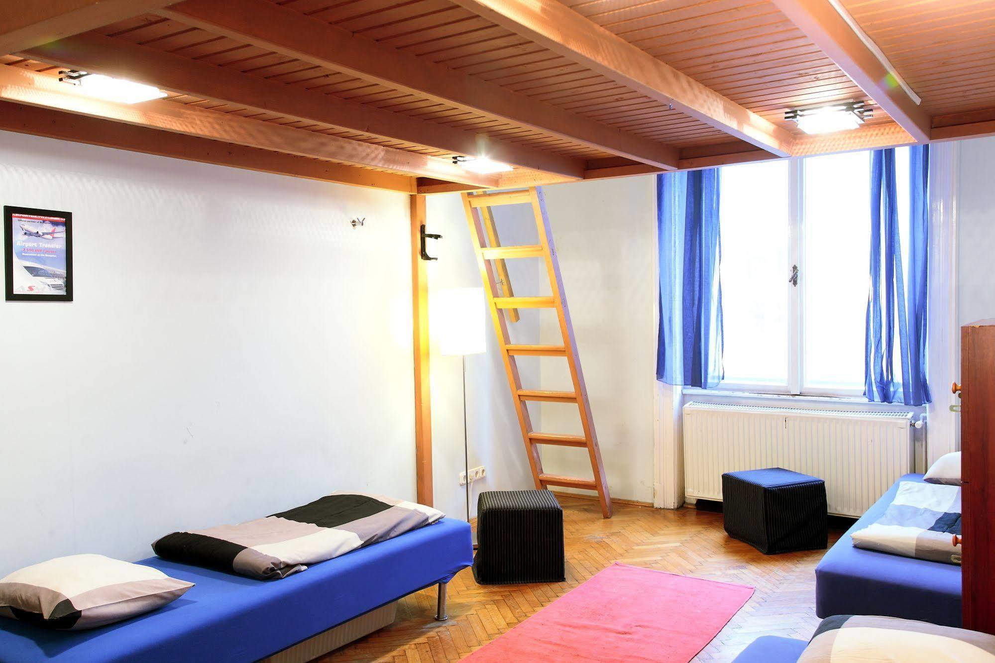 Hostel Maverick Downtown
